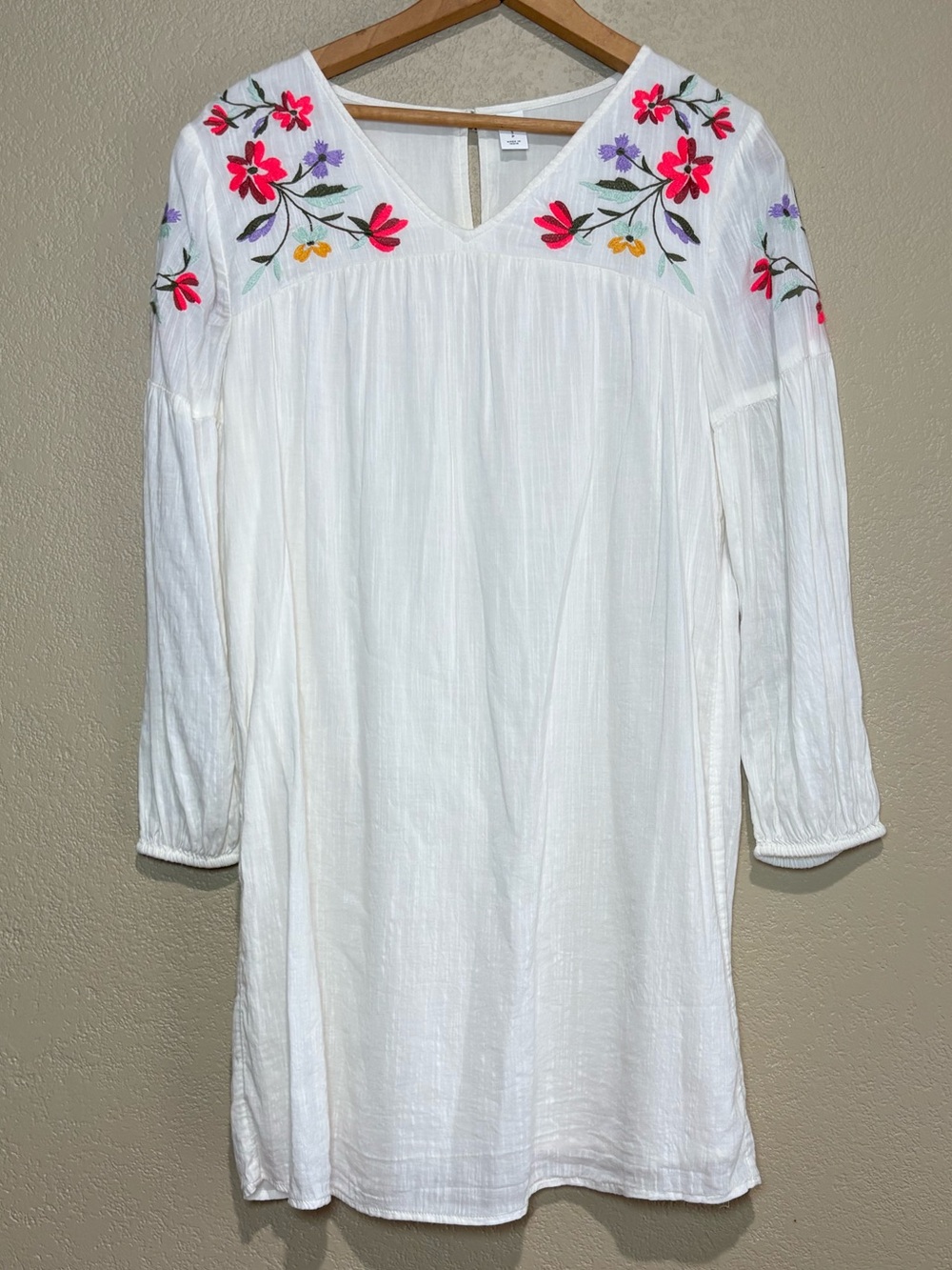 Old Navy White Tunic Long Sleeve Boho Peasant Dress with Floral Embroidery